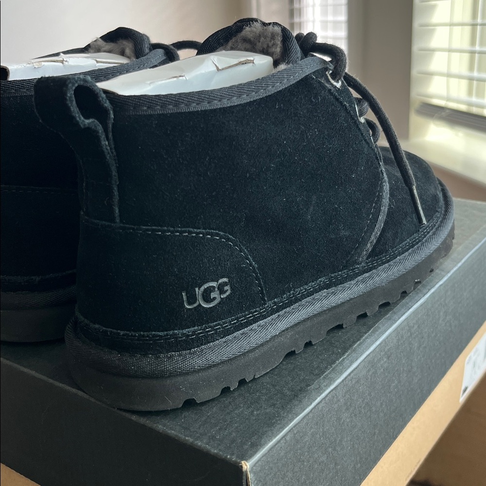 UGG Neumel Boots - Picture 7 of 9